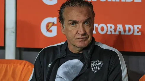 Treinador estava livre no mercado - Foto: Marcello Zambrana/AGIF.