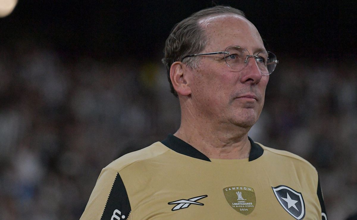 Divergência entre clube social e Textor prejudicam o Botafogo dentro e fora de campo