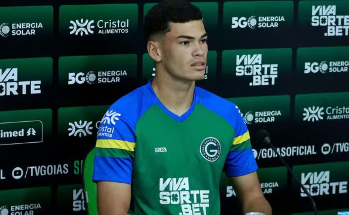 Botafogo aposta em estratégia sem custos para tentar contratar Anthony e enfrenta concorrência europeia