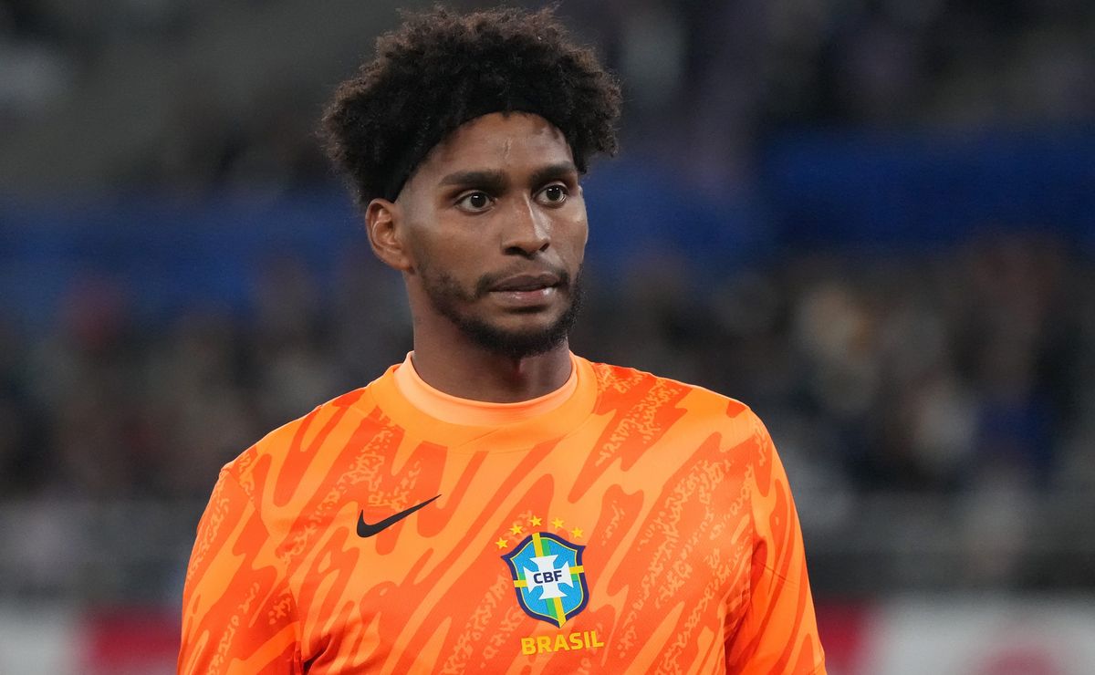 Após falha em derrota para o Japão, Hugo Souza ganha nova chance na Seleção Brasileira