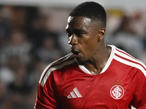 Félix Torres deve desfalcar o Internacional após convocação