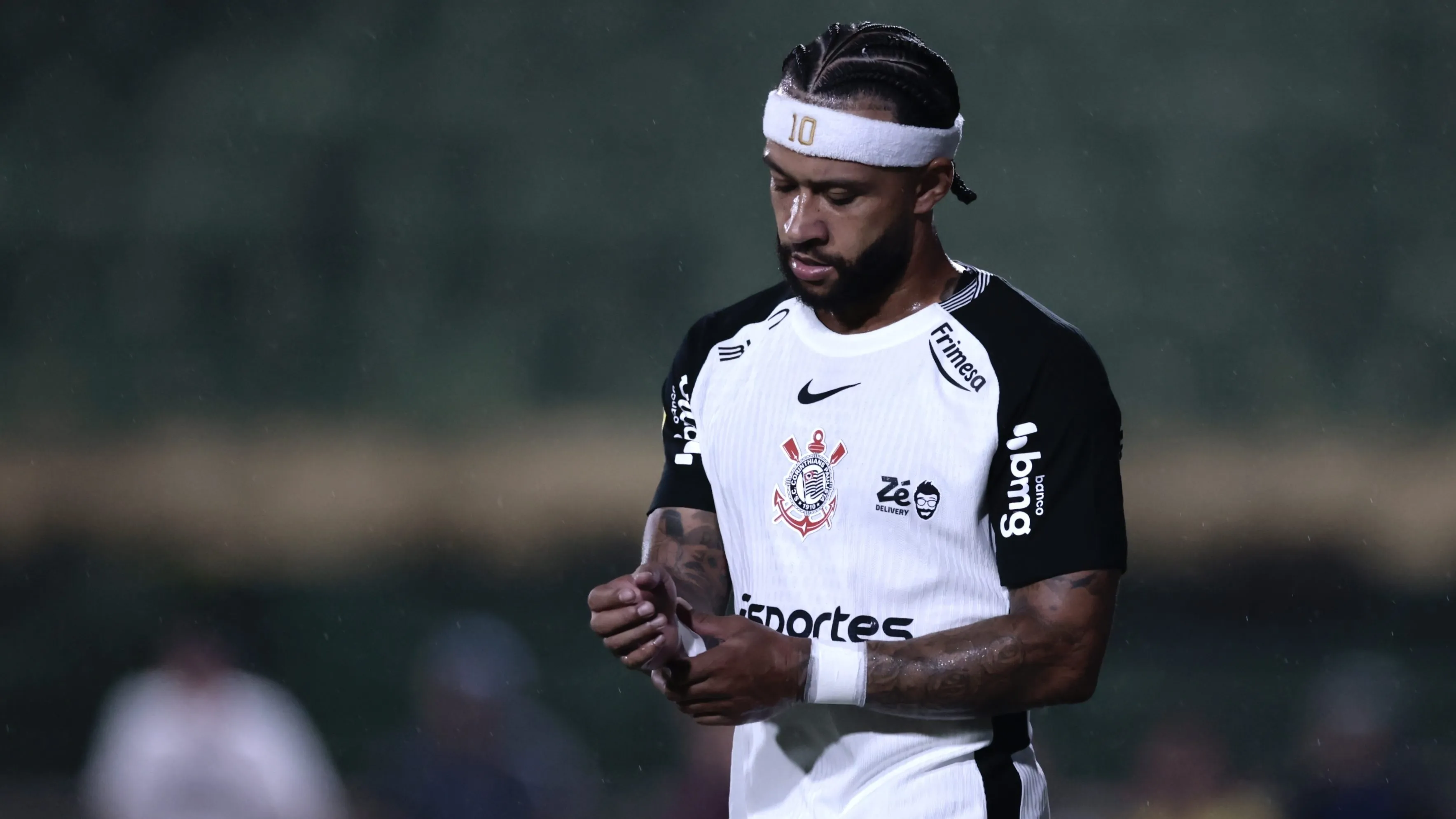Memphis pelo Corinthians. Foto: Marcello Zambrana/AGIF