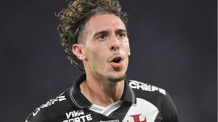 Atacante deu a sua opinião - Foto: Thiago Ribeiro/AGIF.