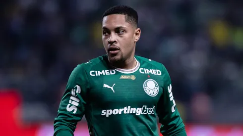 Vitor Roque jogador do Palmeiras durante partida contra o Botafogo no estadio Arena Allianz Parque pelo campeonato Brasileiro A 2026. Foto: Ettore Chiereguini/AGIF
