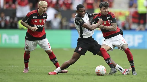 Andre Ramalho, jogador do Corinthians durante partida contra o Flamengo no estadio Mane Garrincha pelo campeonato Super Copa Do Rei 2026. Foto: Mateus Bonomi/AGIF