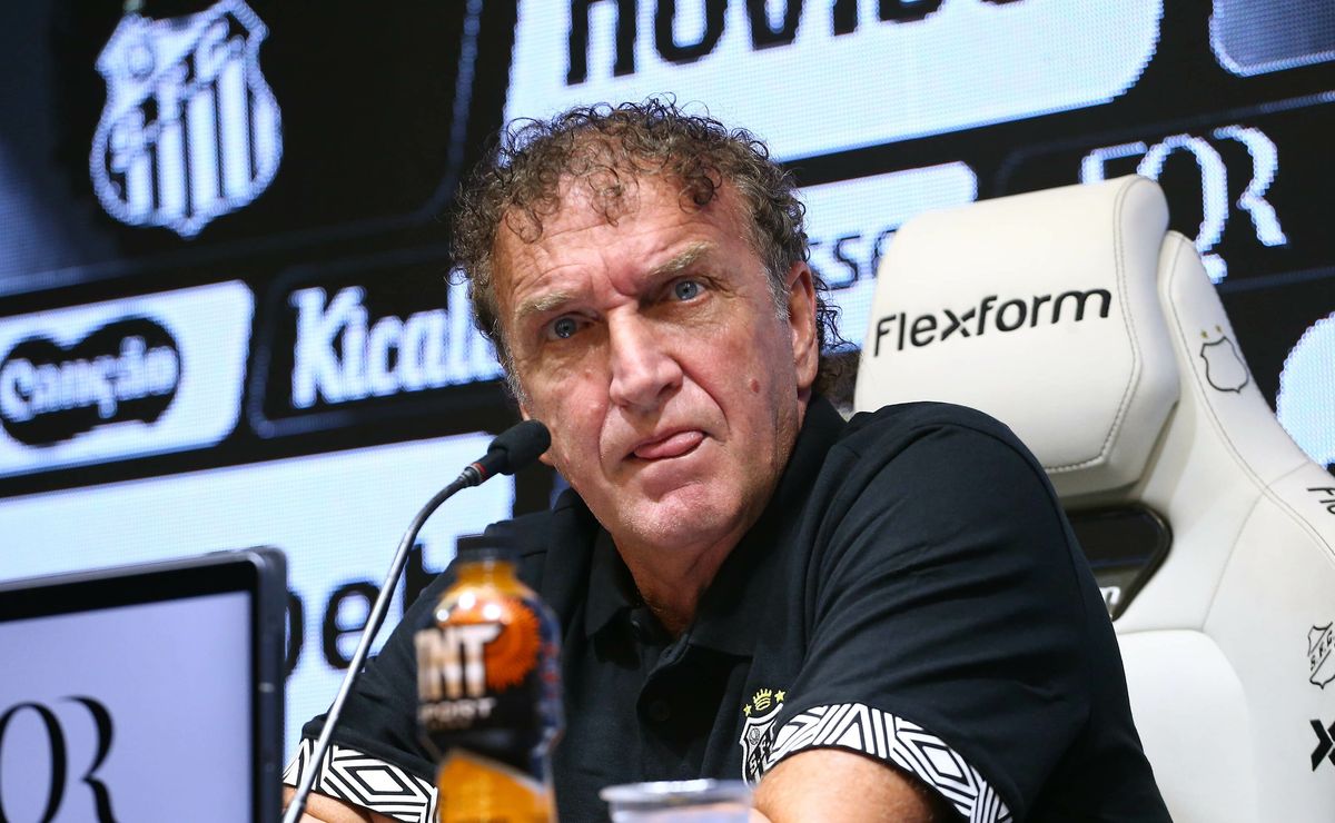 Cuca dá voto de confiança a Tomás Rincón e saída do volante do Santos esfria nos bastidores