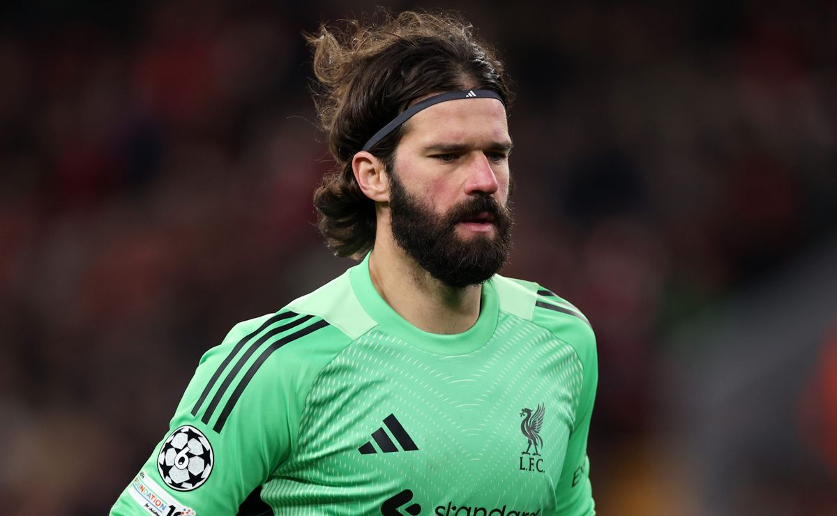 Alisson se posiciona após corte da Seleção por lesão: “Voltar ainda mais forte”