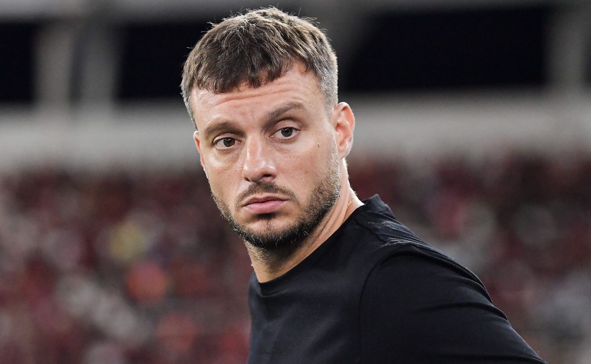 Santi Rodríguez demonstra confiança em Anselmi para evolução do Botafogo: “Temos que deixar tudo em campo”