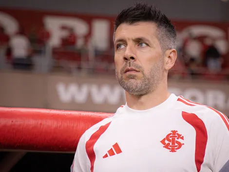 Pezzolano ganha reforço de Paulinho no Internacional contra a Chapecoense