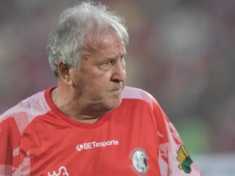 Zico sai em defesa de gramado de São Januário após crítica