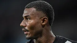 Cuiabano jogador do Vasco durante partida contra o Fluminense no estadio Maracana pelo campeonato Brasileiro A 2026. Foto: Thiago Ribeiro/AGIF