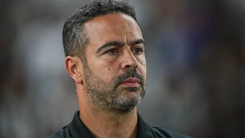 Artur Jorge deve ser anunciado em breve pelo Cruzeiro - Foto: Thiago Ribeiro/AGIF