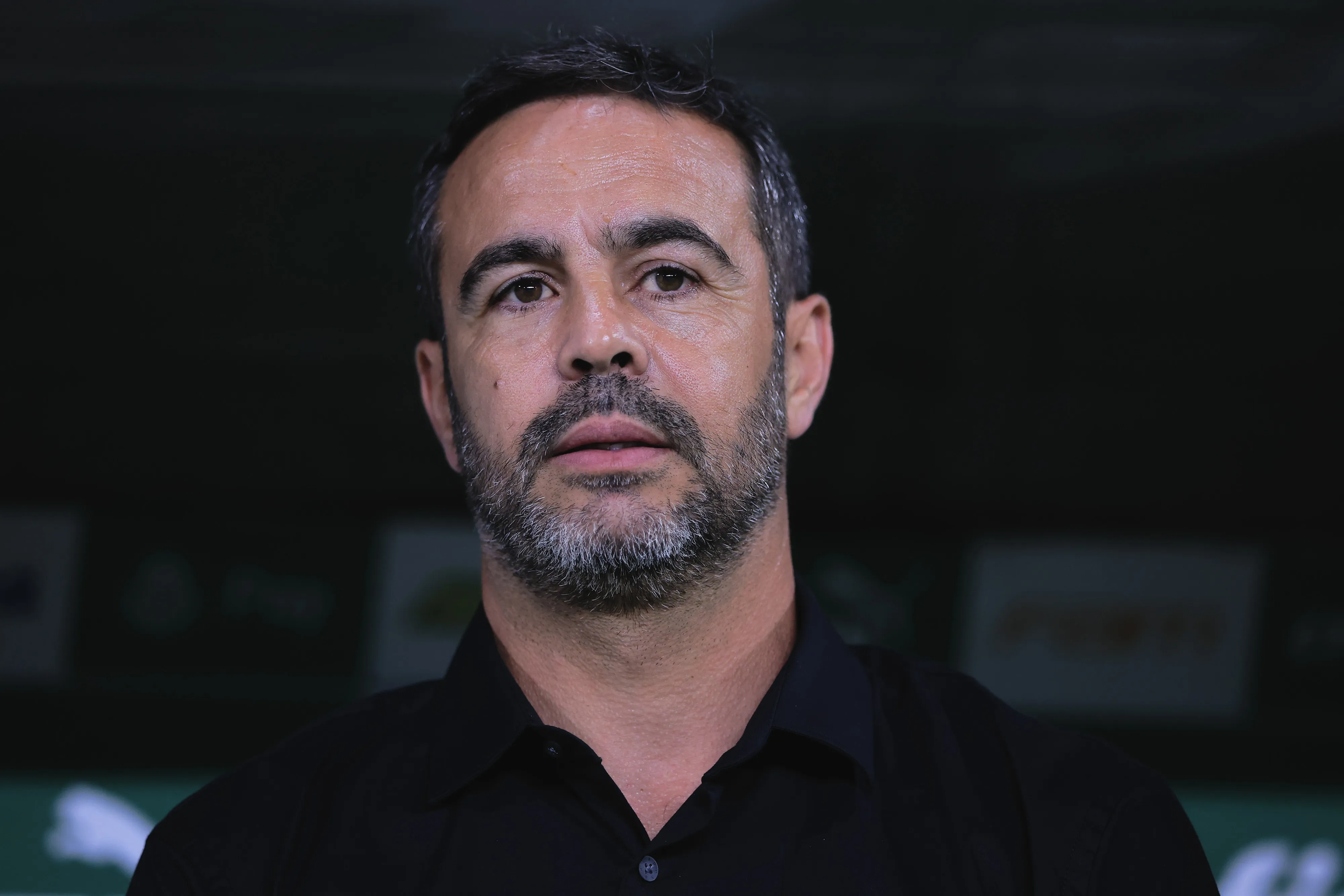 Artur Jorge será o substituto de Tite na Raposa. Foto: Ettore Chiereguini/AGIF