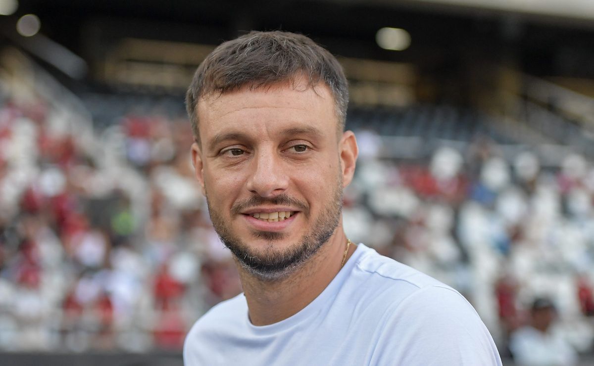 Anselmi aposta em mudanças no Botafogo na vitória sobre o RB Bragantino, pelo Brasileirão