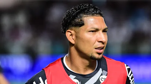 Rony pode fazer outra função no jogo contra o Cruzeiro