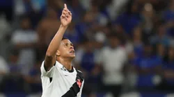 MG - BELO HORIZONTE - 15/03/2026 - BRASILEIRO A 2026, CRUZEIRO X VASCO - Cauan Barros jogador do Vasco comemora seu gol durante partida contra o Cruzeiro no estadio Mineirao pelo campeonato Brasileiro A 2026. Foto: Gilson Lobo/AGIF