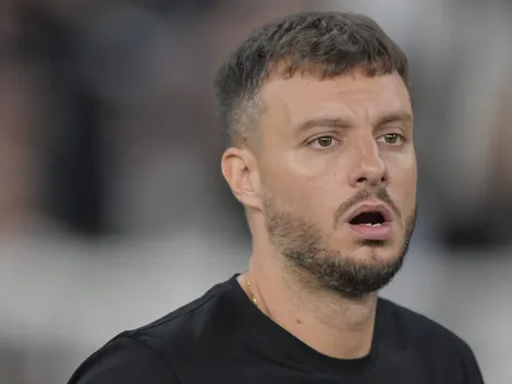 Anselmi exalta elenco e revela bastidores do trabalho no Botafogo