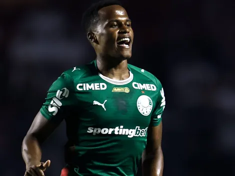 Arias abre o placar no clássico em contra-ataque perfeito