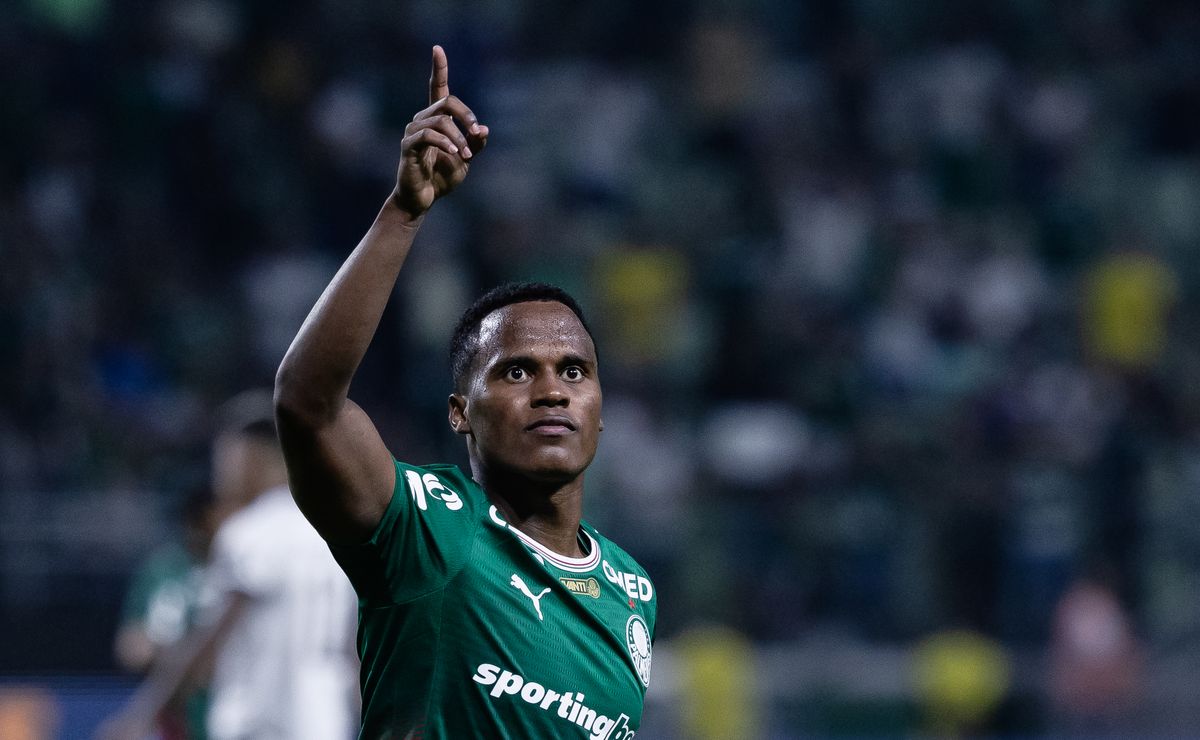 São Paulo tem início de jogo ‘desatroso’ e Jhon Árias, do Palmeiras, abre o placar no Morumbis