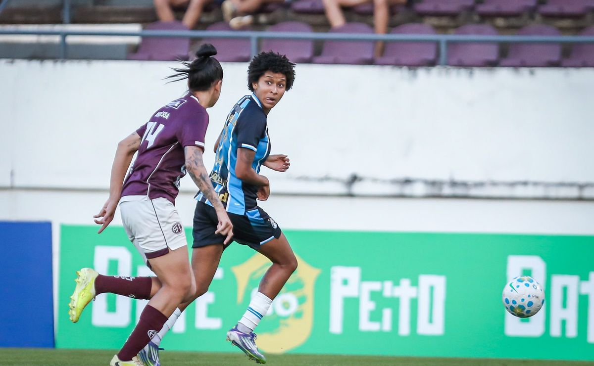 Grêmio empata com a Ferroviária sem gols e soma primeiro ponto no Brasileirão Feminino