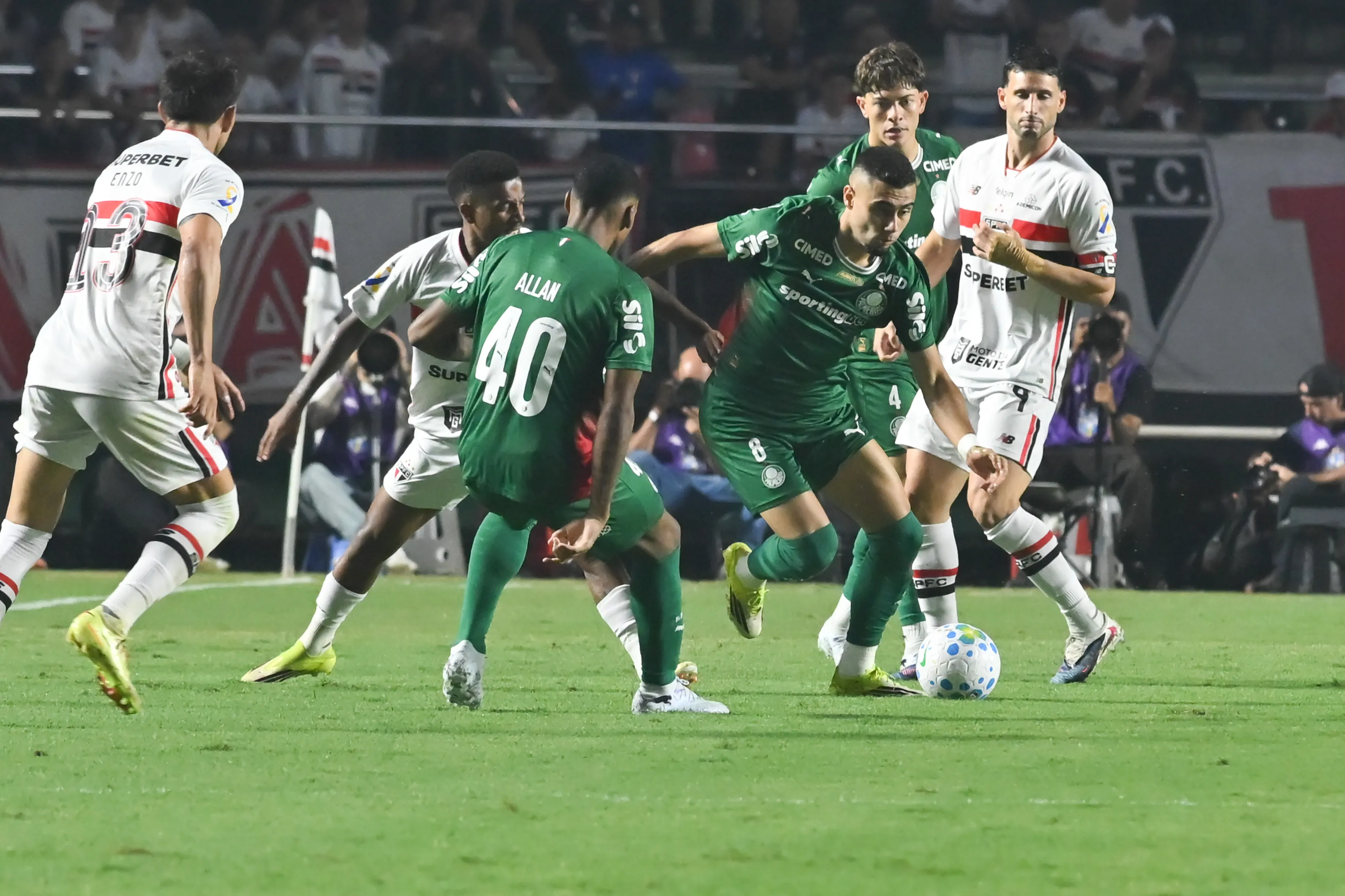 São Paulo decepcionou no Morumbis. Foto: Jota Erre/AGIF