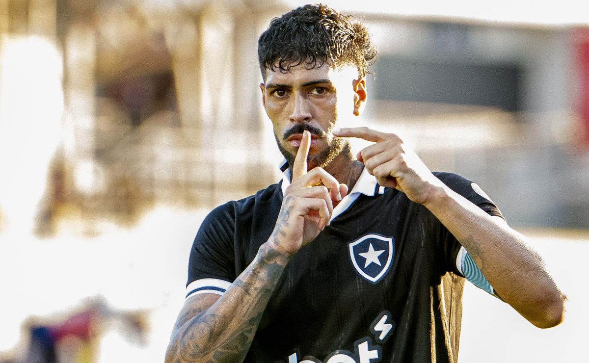 Barboza defende trabalho e dedica vitória do Botafogo a Anselmi