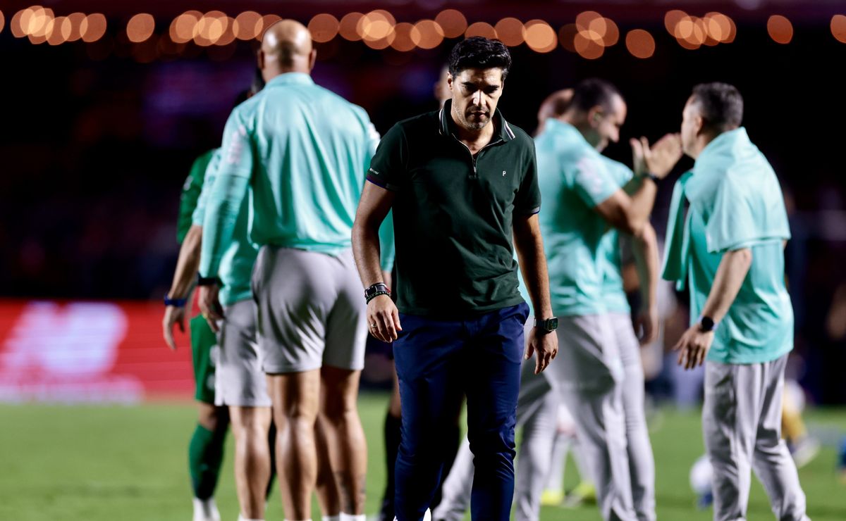 São Paulo não aproveita vantagem com Abel Ferreira expulso e perde para o Palmeiras