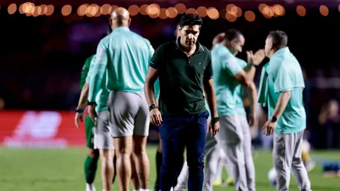SP - SAO PAULO - 21/03/2026 - BRASILEIRO A 2026, SAO PAULO X PALMEIRAS - Abel Ferreira tecnico do Palmeiras recebe cartao vermelho do arbitro durante partida contra o Sao Paulo no estadio Morumbi pelo campeonato Brasileiro A 2026. Foto: Marcello Zambrana/AGIF