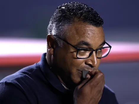 Roger Machado é alvo de xingamentos após derrota para o Palmeiras