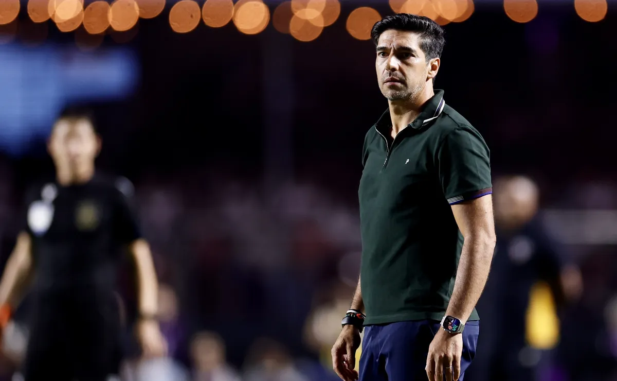 STJD comete gafe com Abel Ferreira, troca nome por Abel Braga e caso repercute no Palmeiras