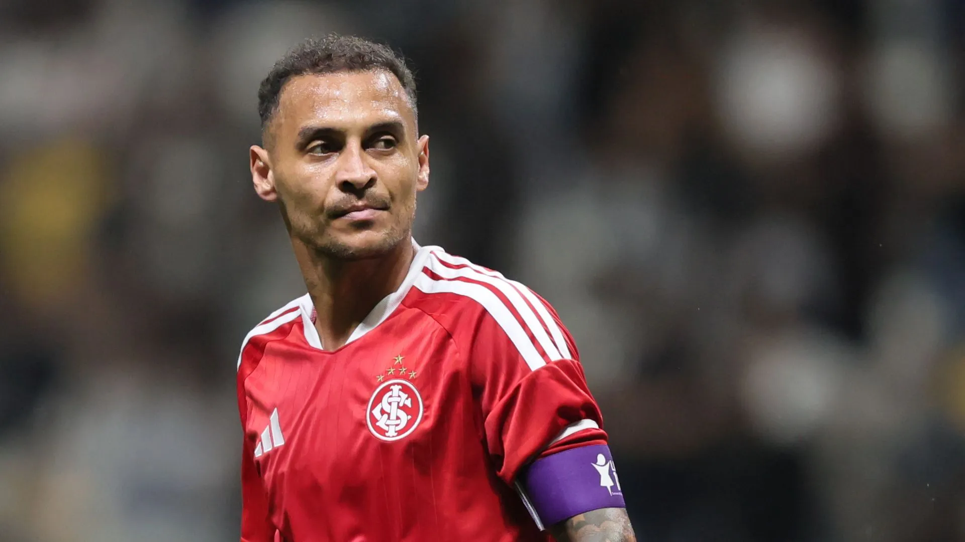 Alan Patrick vive novo cenário sob Pezzolano após saída do time titular - Foto Gilson LoboAGIF