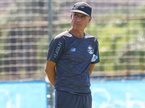 Luís Castro arquiva oito jogadores do Grêmio e deixa nomes de fora