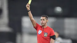 Corinthians reencontra árbitro de polêmicas recentes em jogo decisivo contra o Flamengo - Foto Thiago RibeiroAGIF