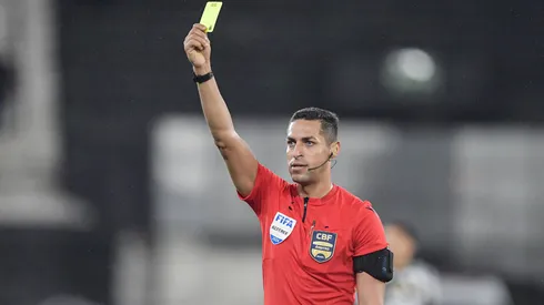 Corinthians reencontra árbitro de polêmicas recentes em jogo decisivo contra o Flamengo - Foto Thiago RibeiroAGIF
