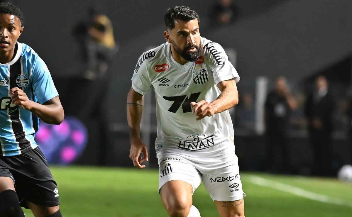 Santos confirma relacionados com ausências de peso e retorno de Rincón antes de enfrentar o Cruzeiro