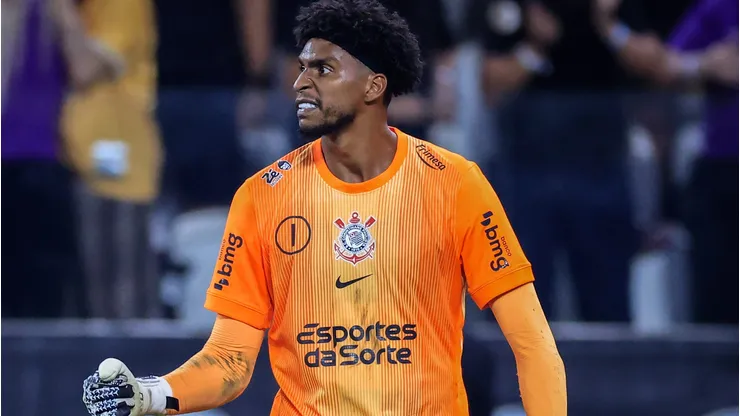 Hugo Souza voltou a ser convocado por Ancelotti.