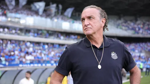 Cuca técnico do Santos durante partida contra o Cruzeiro. Foto: Gilson Lobo/AGIF