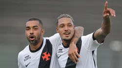 Vasco venceu o Grêmio com gols de Cuiabano e David (direita)
