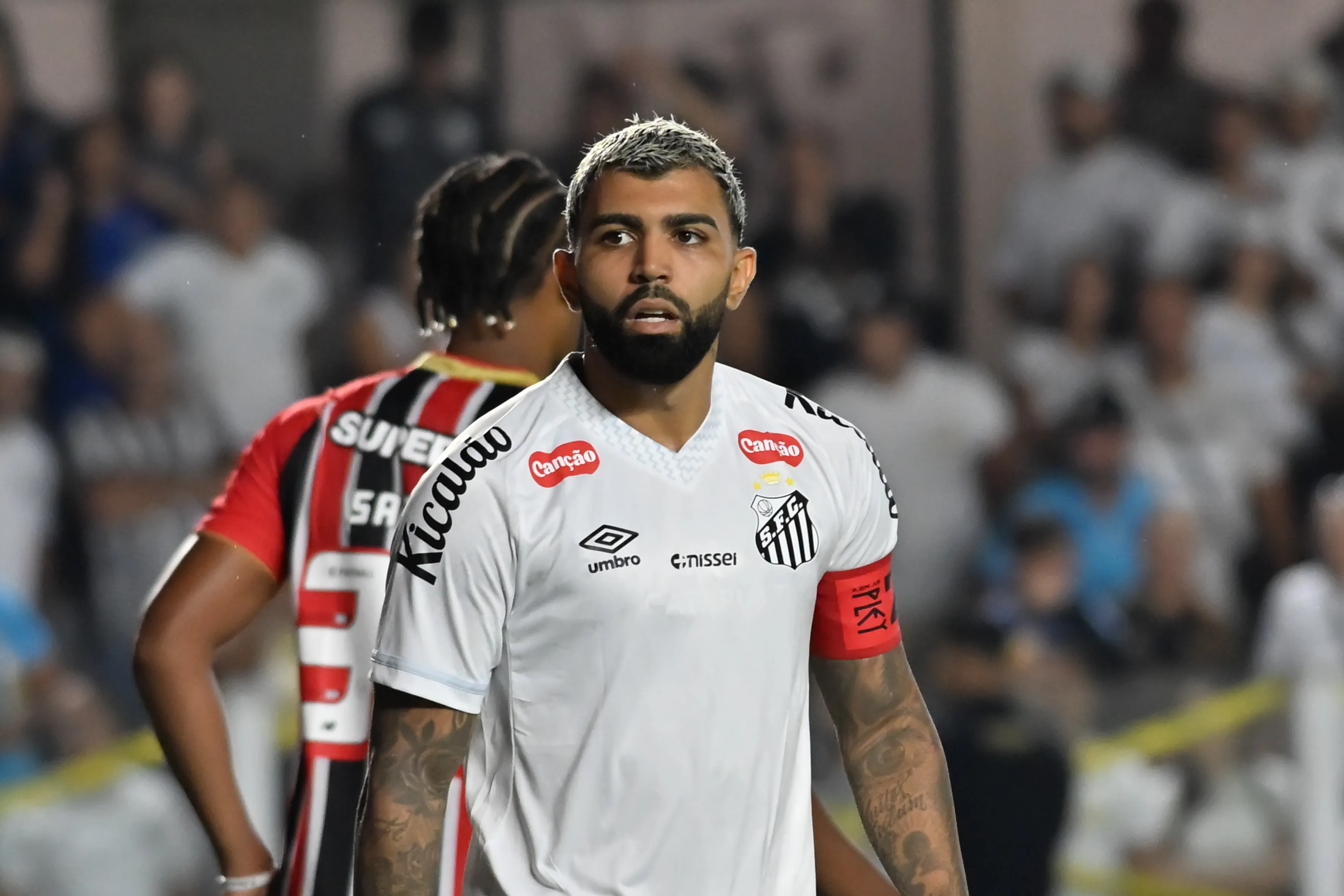 Gabigol em partida pelo Santos. Foto: Jota Erre/AGIF