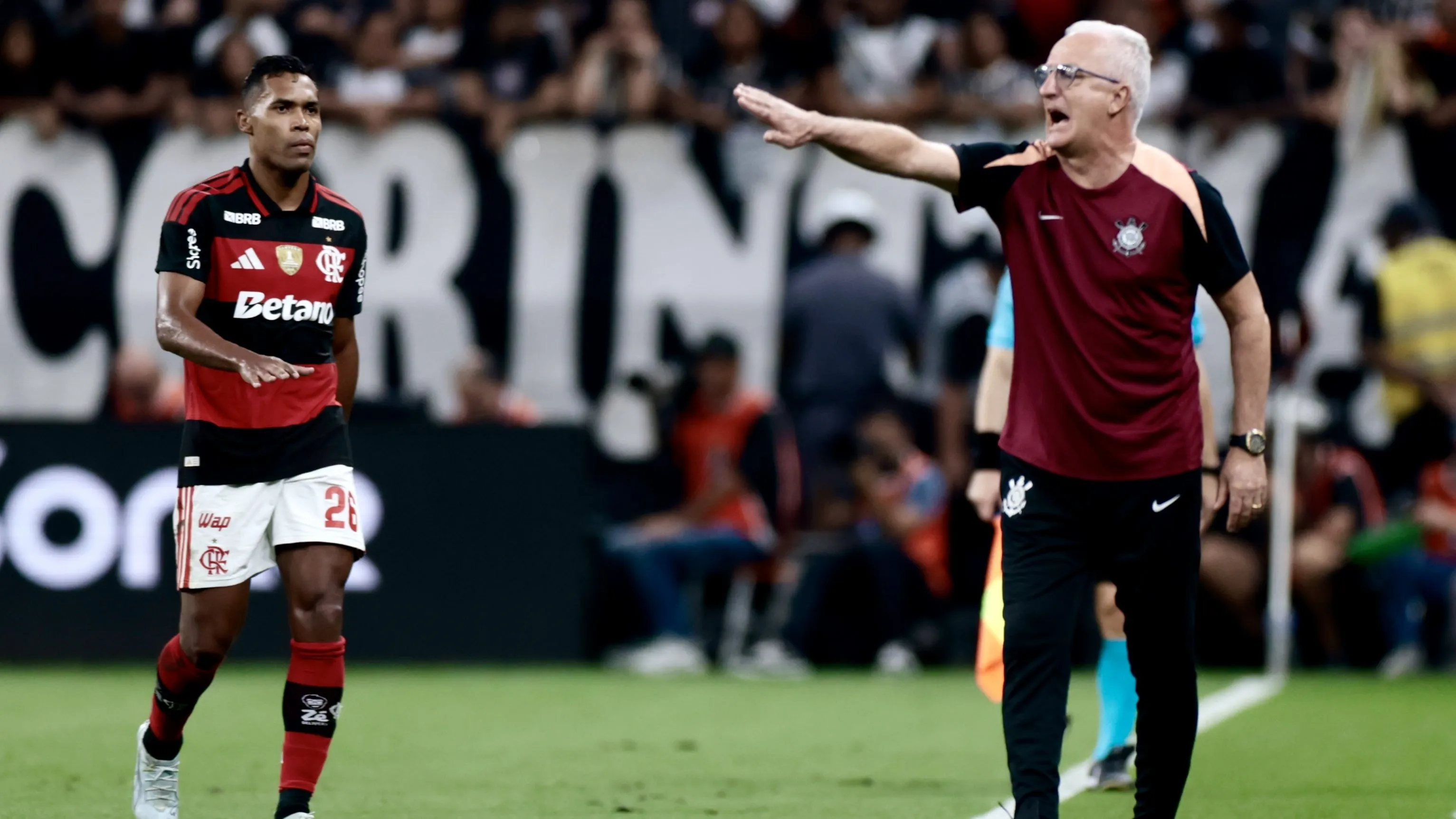Corinthians x Flamengo - Foto: Marcello Zambrana/AGIF.