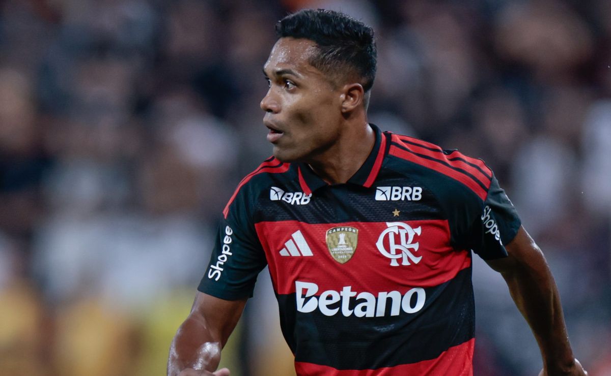 Flamengo confirma lesão de Alex Sandro após empate, e corte da Seleção preocupa comissão