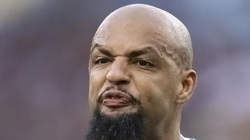 Felipe Melo rebateu Calleri, do São Paulo.