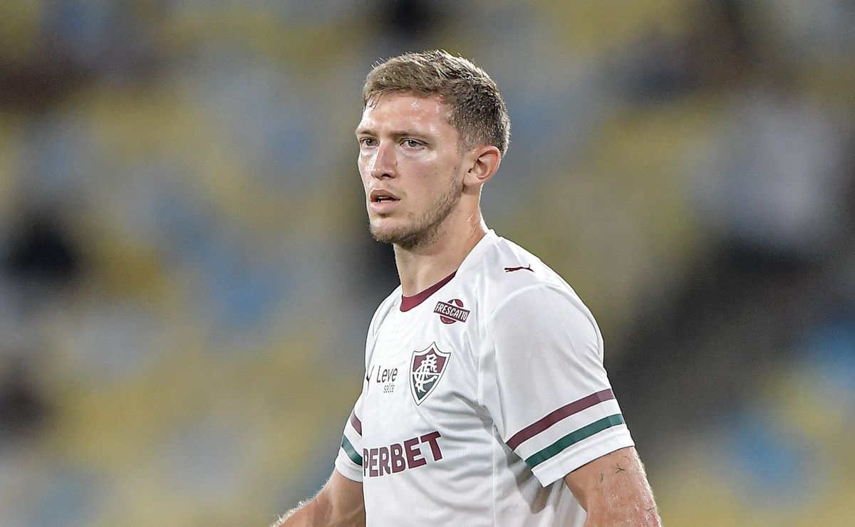 Castillo desabafa após gol pelo Fluminense: “Emoção muito grande marcar no Maracanã”