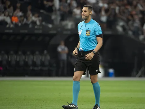 Corinthians reclama de arbitragem e pênalti não marcado