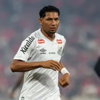 Rony não empolga no Santos e números acendem alerta interno