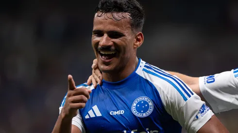 Kaiki comemora gol pelo Cruzeiro - Foto: Alessandra Torres/AGIF