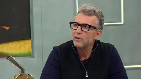 Craque Neto reprovou a atuação do árbitro.