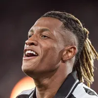 Danilo precisaria de aumento salarial para voltar ao Palmeiras