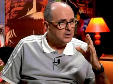 Carlos Simon aponta pênalti e contesta expulsão em Corinthians x Flamengo