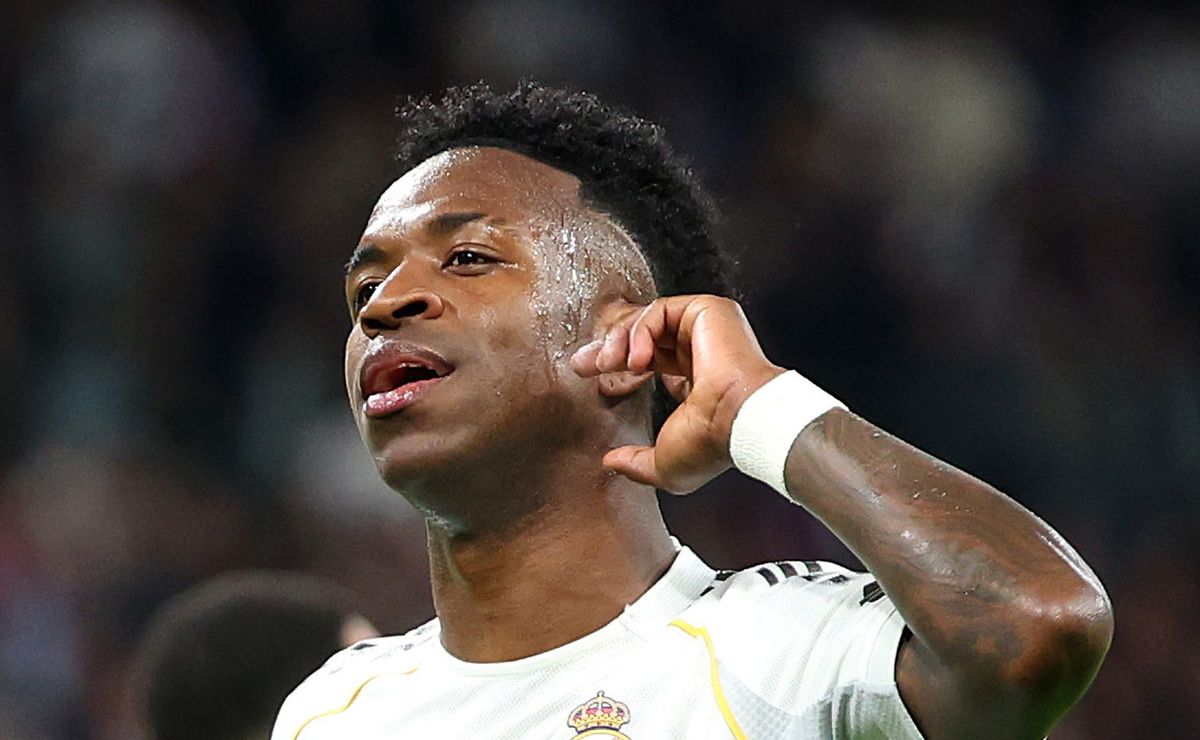 Vini Júnior fica próximo de assinar renovação com Real Madrid e chega na Seleção Brasileira em alta